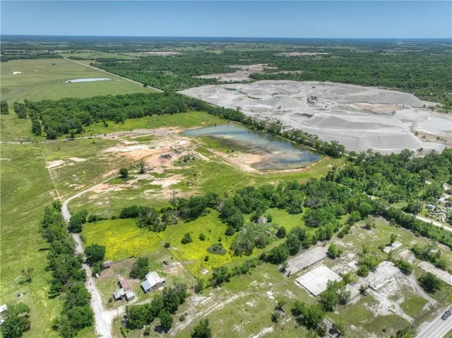 $295,000 | 12001 Highway 69, Baxter Springs, KS 66713