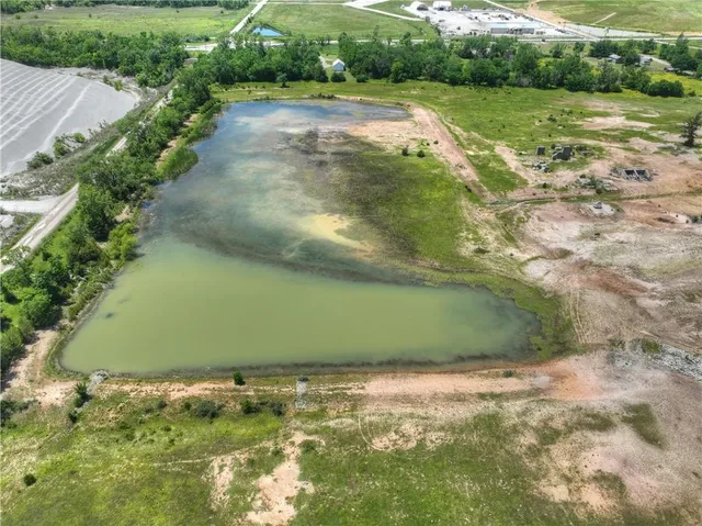 $295,000 | 12001 Highway 69, Baxter Springs, KS 66713