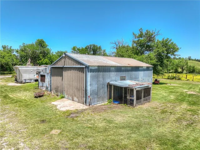 $295,000 | 12001 Highway 69, Baxter Springs, KS 66713