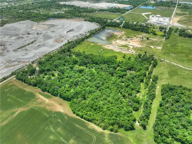 $295,000 | 12001 Highway 69, Baxter Springs, KS 66713