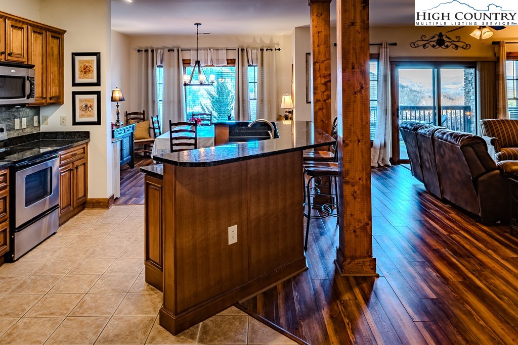 162 F Red Deer Run, Unit F Banner Elk, NC 28604 - Photo 15 of 38