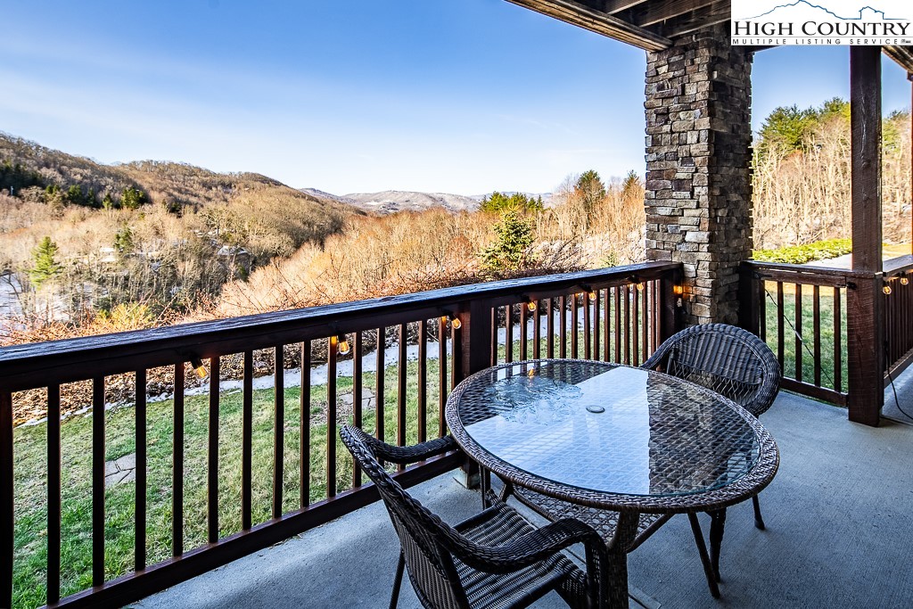 162 F Red Deer Run, Unit F Banner Elk, NC 28604 - Photo 26 of 38