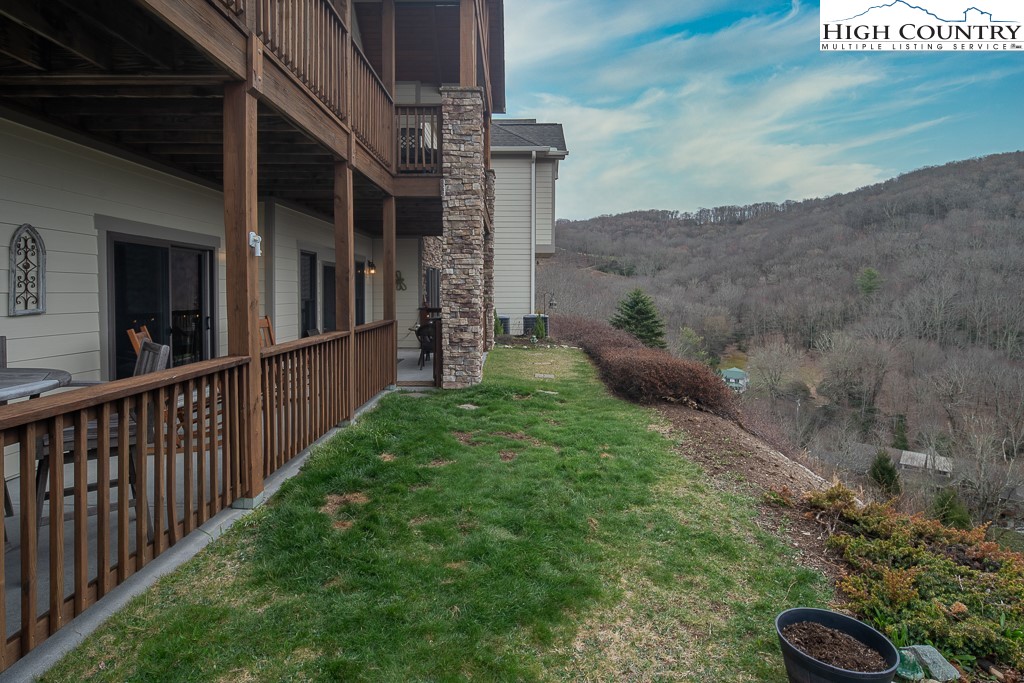 162 F Red Deer Run, Unit F Banner Elk, NC 28604 - Photo 27 of 38