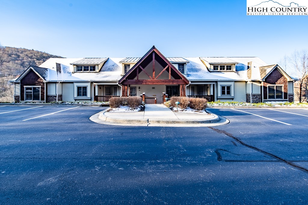 162 F Red Deer Run, Unit F Banner Elk, NC 28604 - Photo 34 of 38