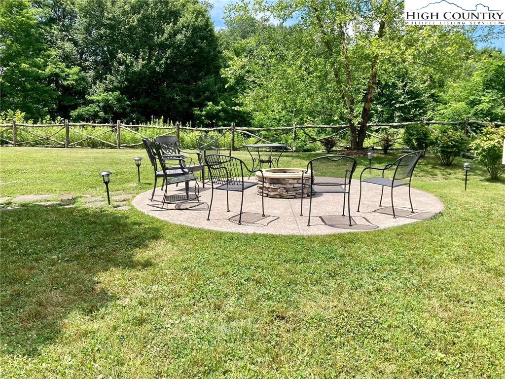 162 F Red Deer Run, Unit F Banner Elk, NC 28604 - Photo 36 of 38