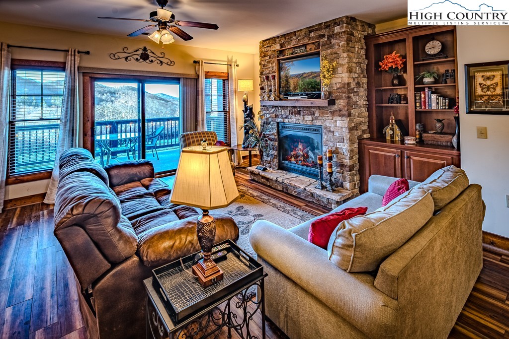 162 F Red Deer Run, Unit F Banner Elk, NC 28604 - Photo 4 of 38