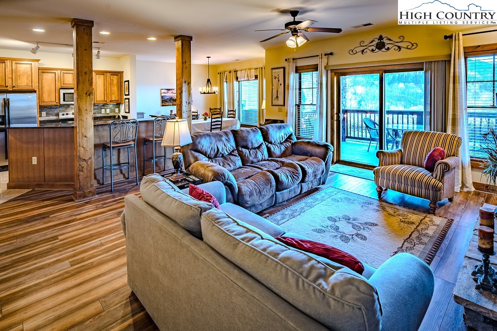 162 F Red Deer Run, Unit F Banner Elk, NC 28604 - Photo 6 of 38