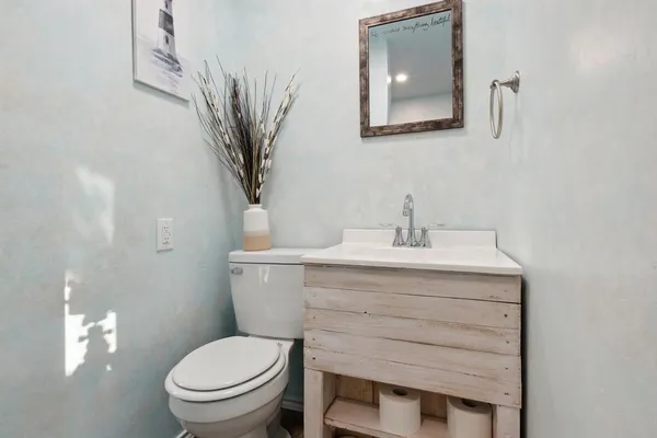 $375,000 | 2338 North Tool Drive, Seven Points, TX 75143