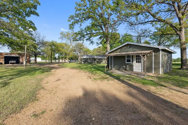 $375,000 | 2338 North Tool Drive, Seven Points, TX 75143