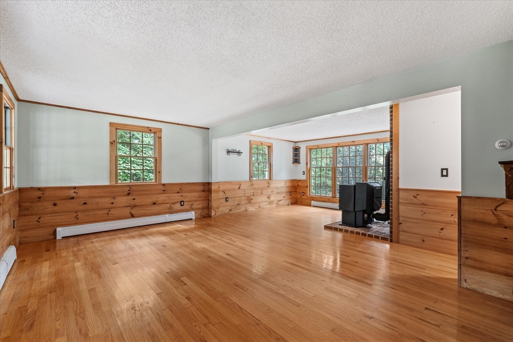 481 Hubbardston Road Templeton, MA 01468 - Photo 19 of 42
