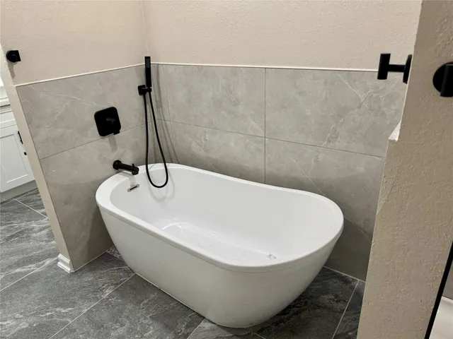 $269,900 | 311 Ravenhead Drive, Houston, TX 77034