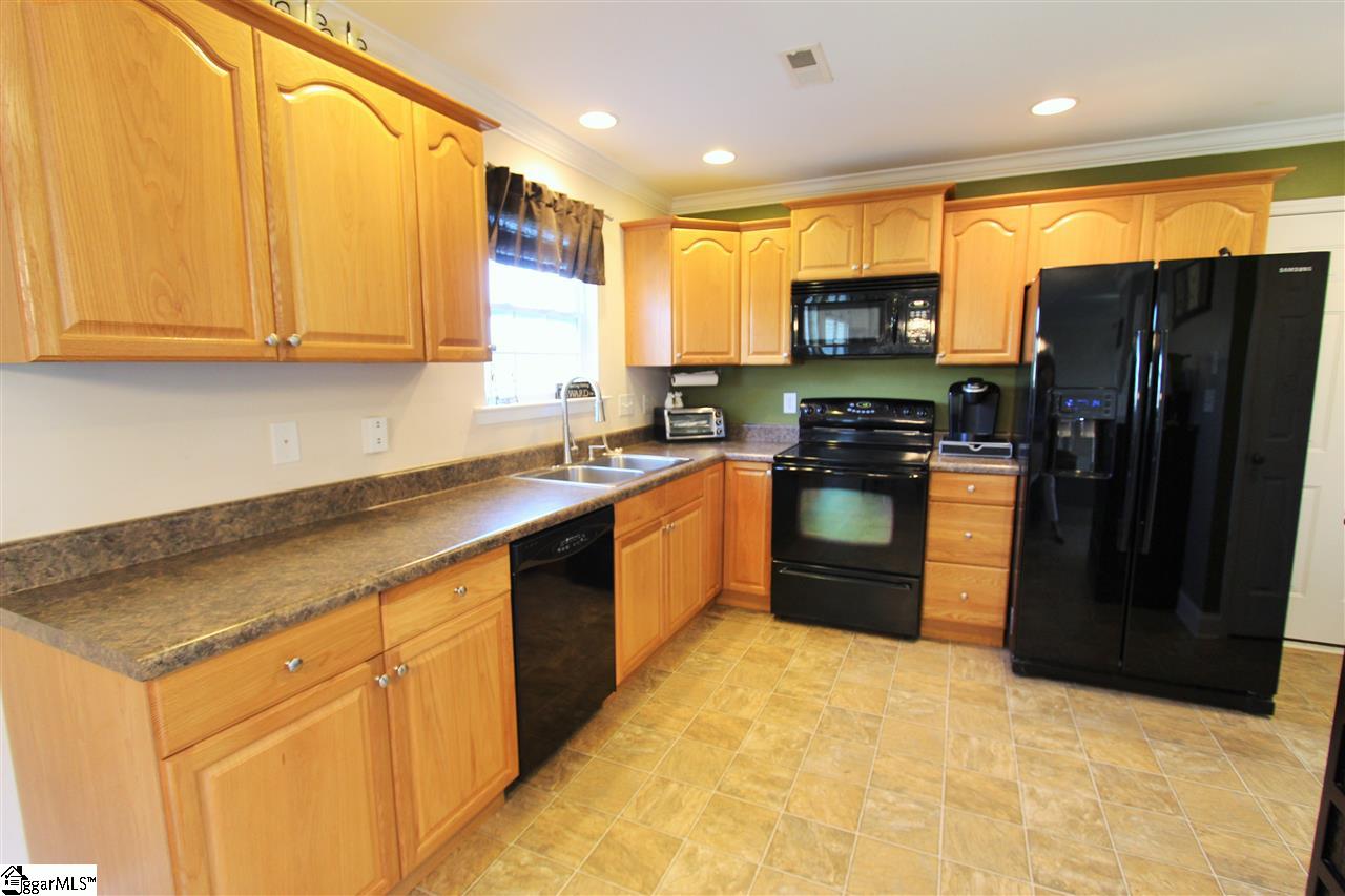 305 Caxton Farm Court Inman, SC 29349 - Photo 4 of 20