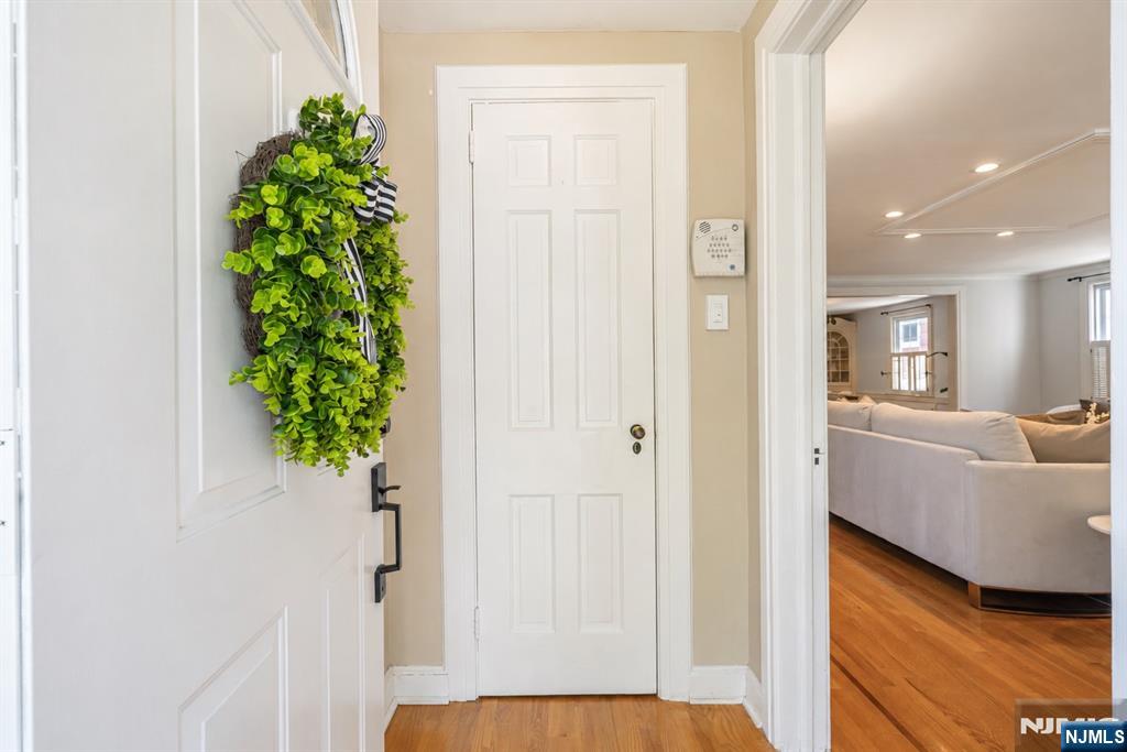 327 Chestnut Street Nutley, NJ 07110 - Photo 2 of 33
