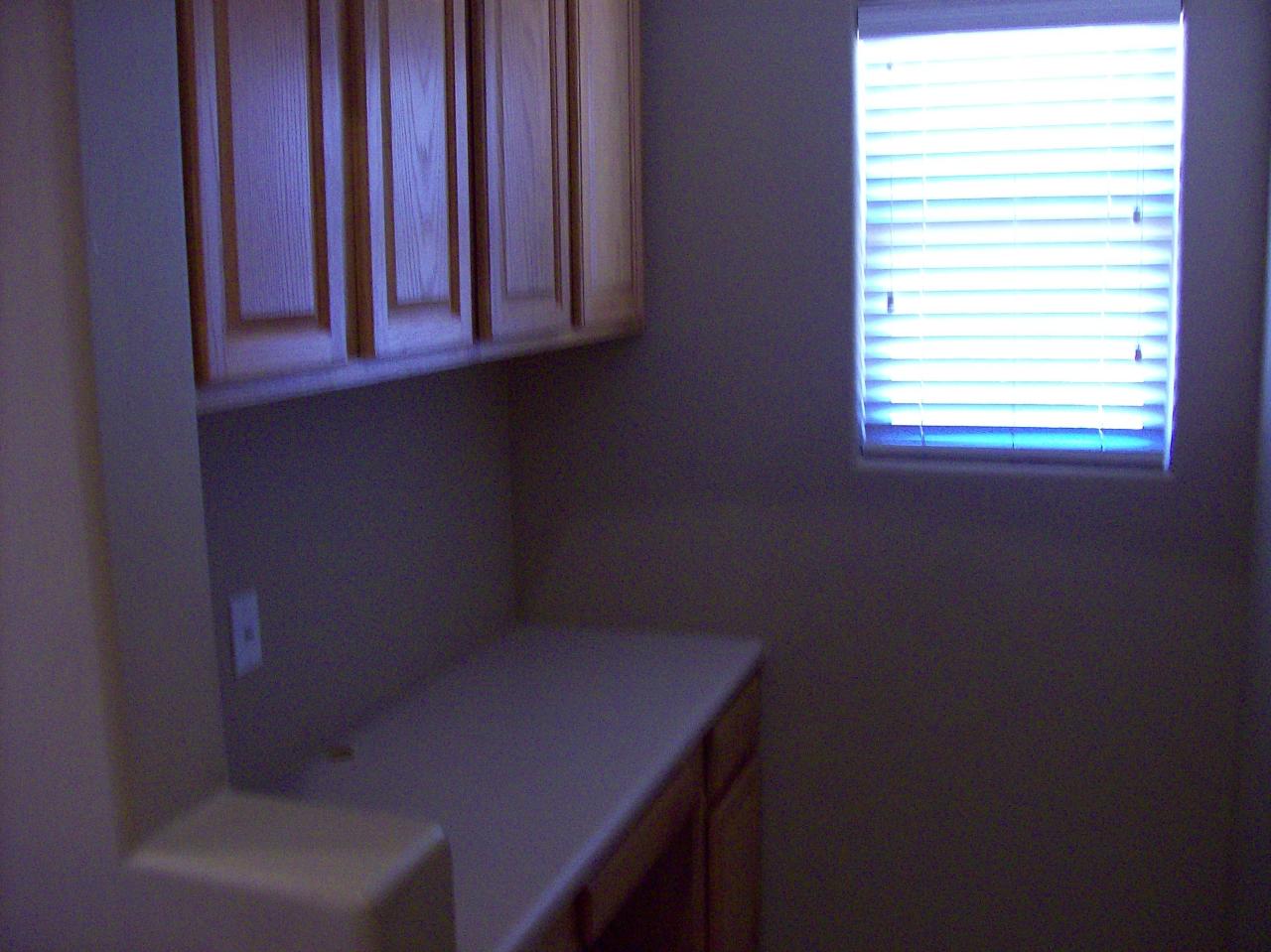 3359 East Chickadee Road Gilbert, AZ 85297 - Photo 10 of 13 Computer Desk