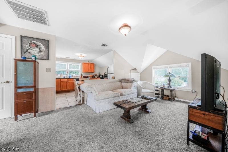 12 Main Road Montville, NJ 07045 - Photo 3 of 11