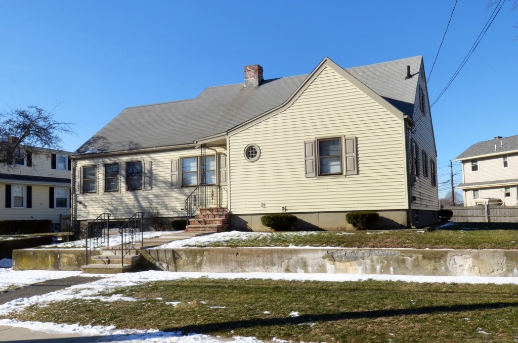 60 Sohier Road Beverly, MA 01915 - Photo 3 of 29 Gallery Image 3