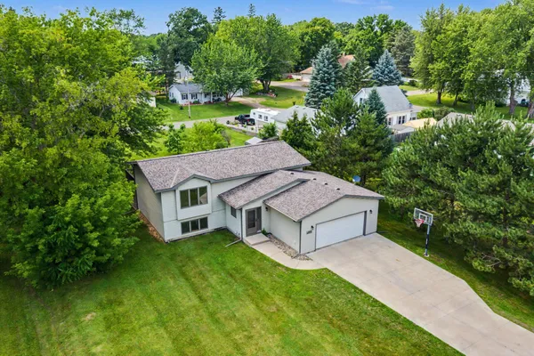 $350,000 | 100 Vedders Avenue, Pease, MN 56363