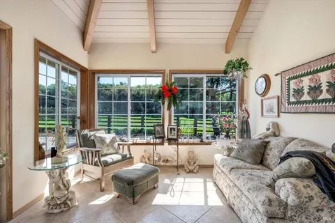 $3,100,000 | 3061 North Avenue, Napa, CA 94558