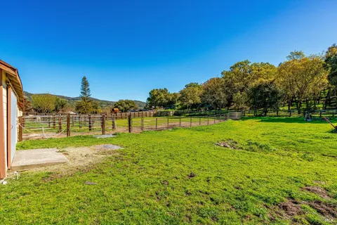 $3,100,000 | 3061 North Avenue, Napa, CA 94558