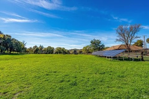 $3,100,000 | 3061 North Avenue, Napa, CA 94558