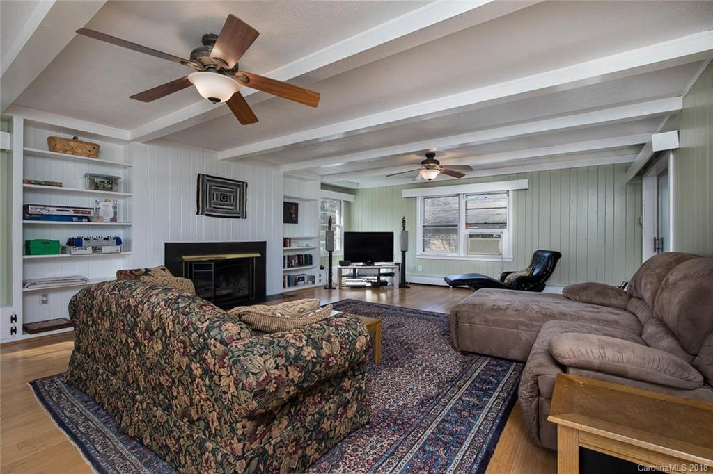513 Higate Road Hendersonville, NC 28791 - Photo 15 of 34 Gallery Image 15