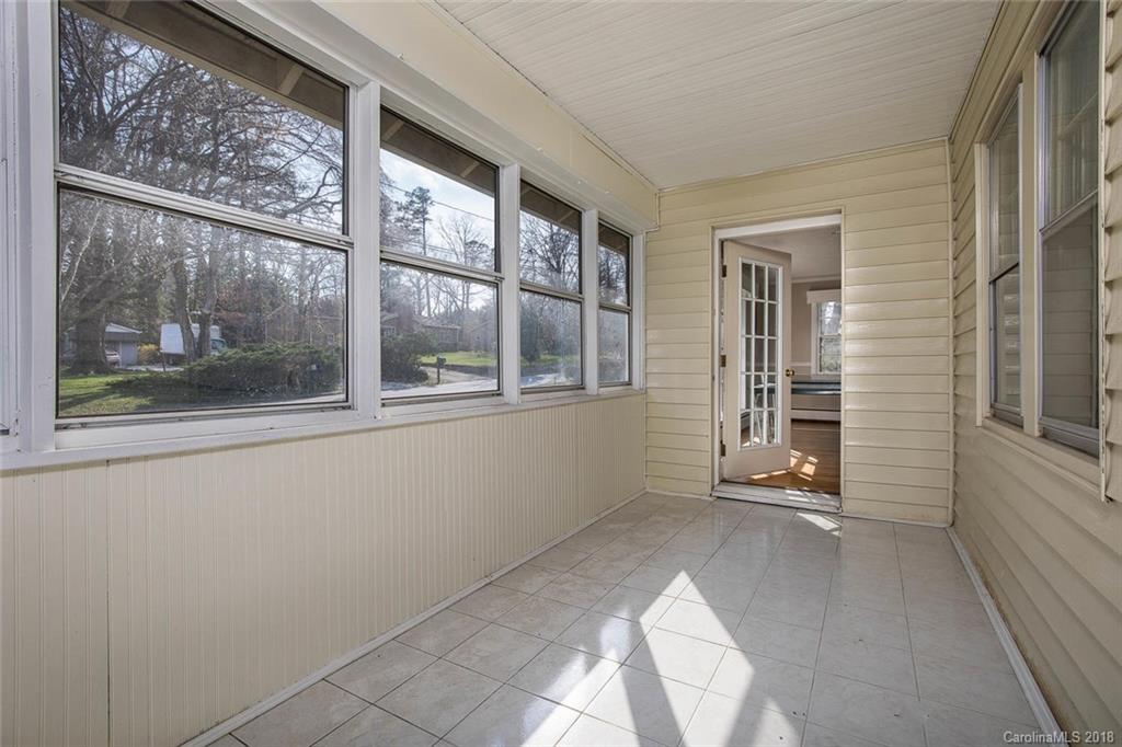 513 Higate Road Hendersonville, NC 28791 - Photo 25 of 34 Gallery Image 25