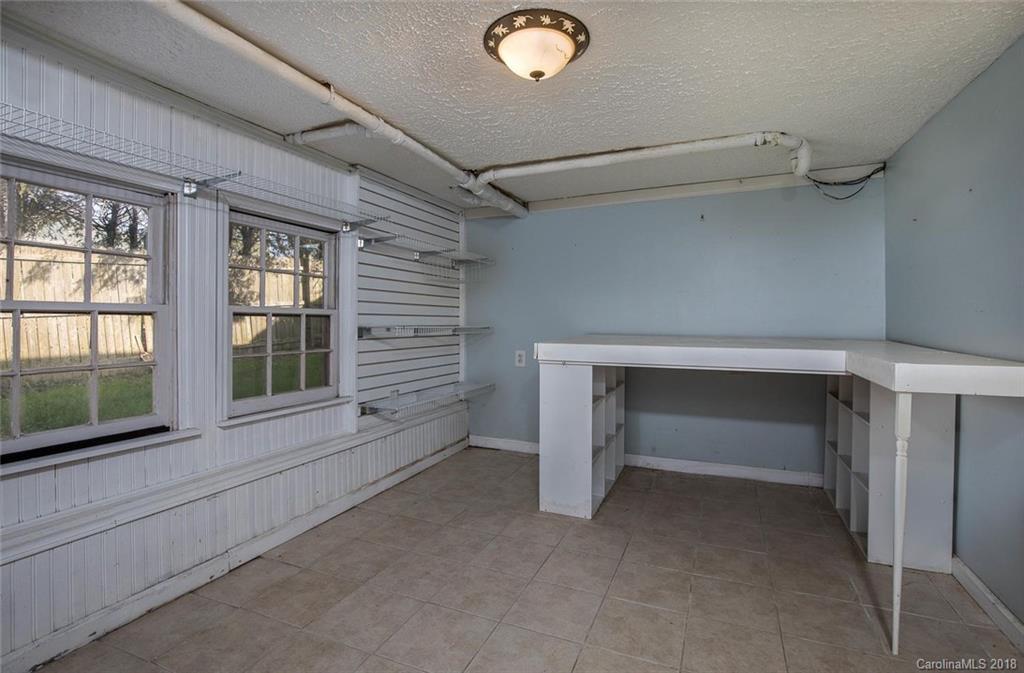 513 Higate Road Hendersonville, NC 28791 - Photo 27 of 34 Gallery Image 27