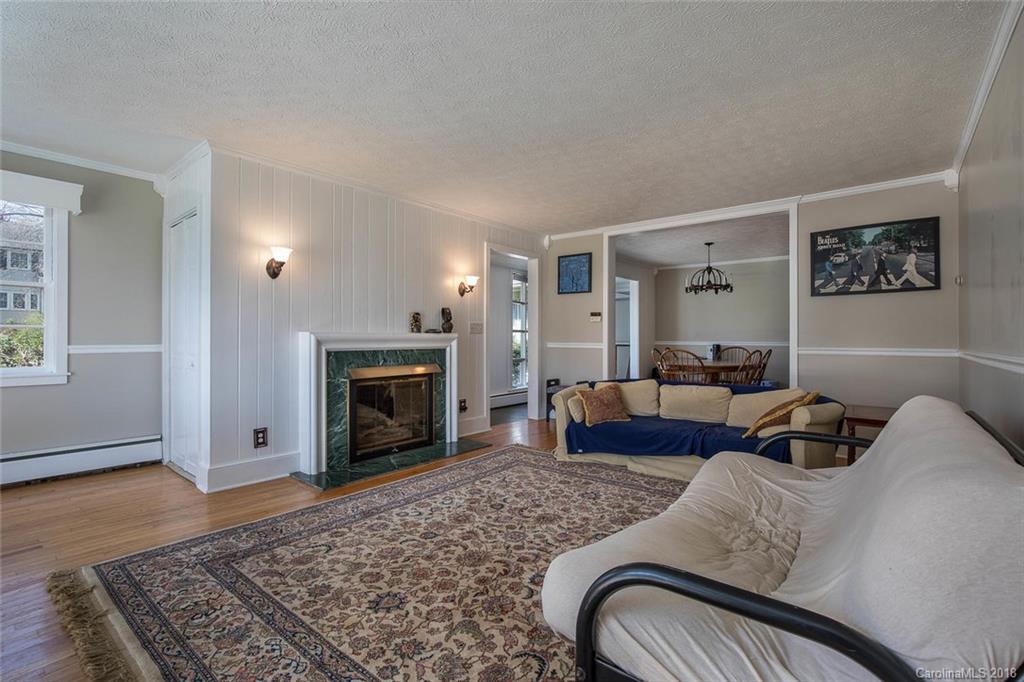 513 Higate Road Hendersonville, NC 28791 - Photo 6 of 34 Gallery Image 6