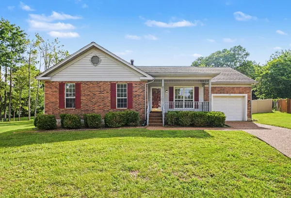$364,900 | 122 Buckingham Court, Goodlettsville, TN 37072