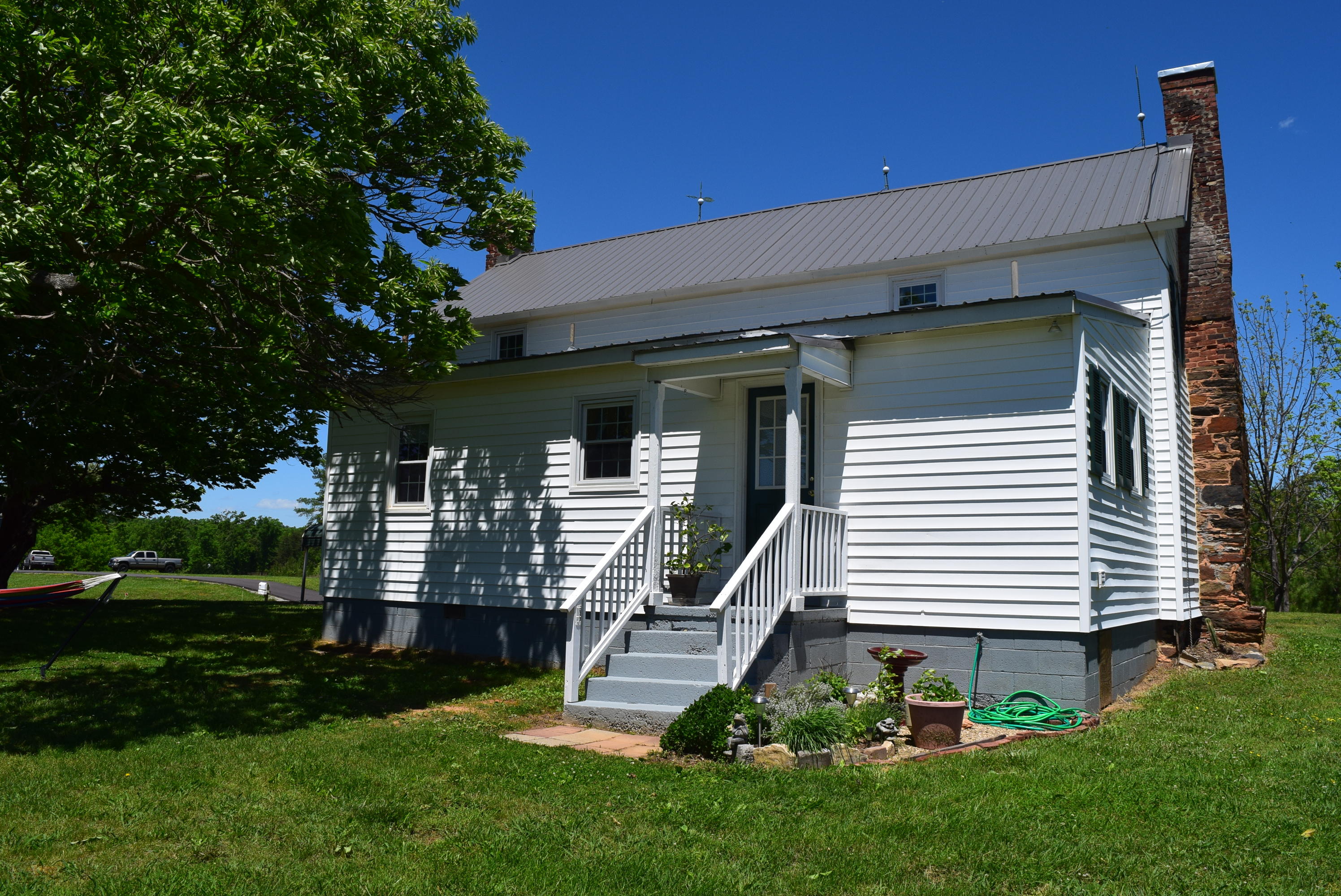 19 Dillon Cabin Road Moneta, VA 24121 - Photo 6 of 30 DSC_0029