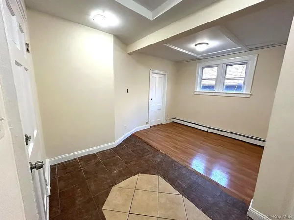 $1,750 | 9 Grand Street, Unit 2, Poughkeepsie, NY 12601