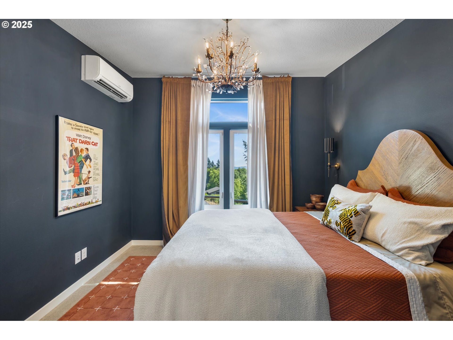 810 Taylor Road Kalama, WA 98625 - Photo 21 of 35 a bedroom with a bed and window