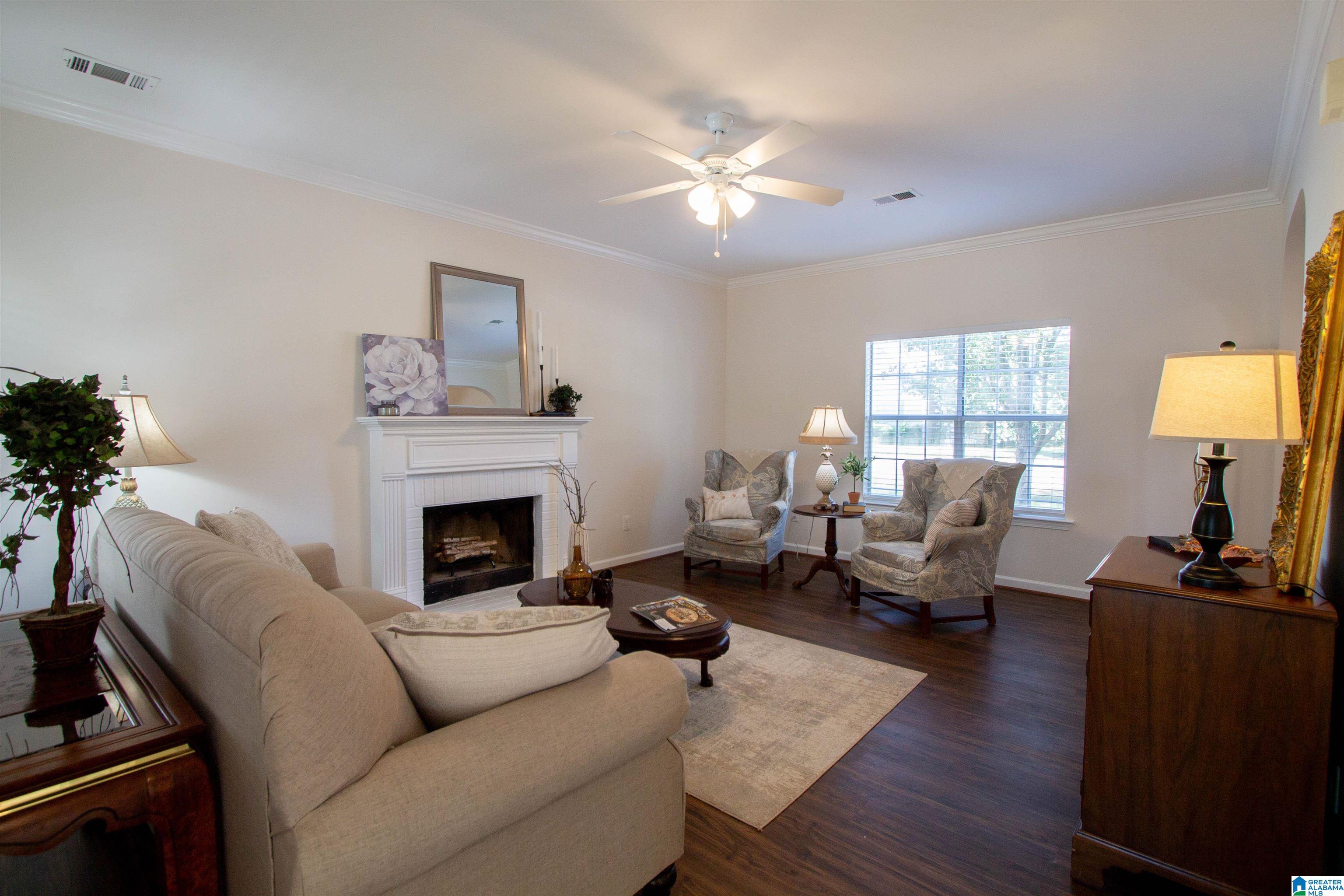 104 Meadowview Circle Pelham, AL 35124 - Photo 5 of 41