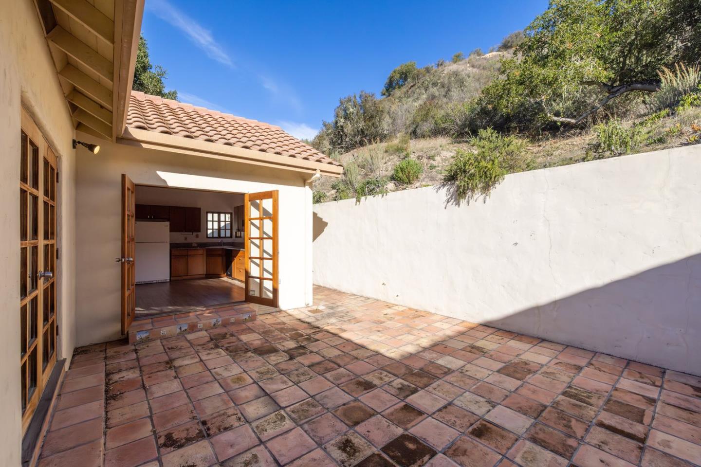 90 Harper Canyon Road Salinas, CA 93908 - Photo 8 of 47