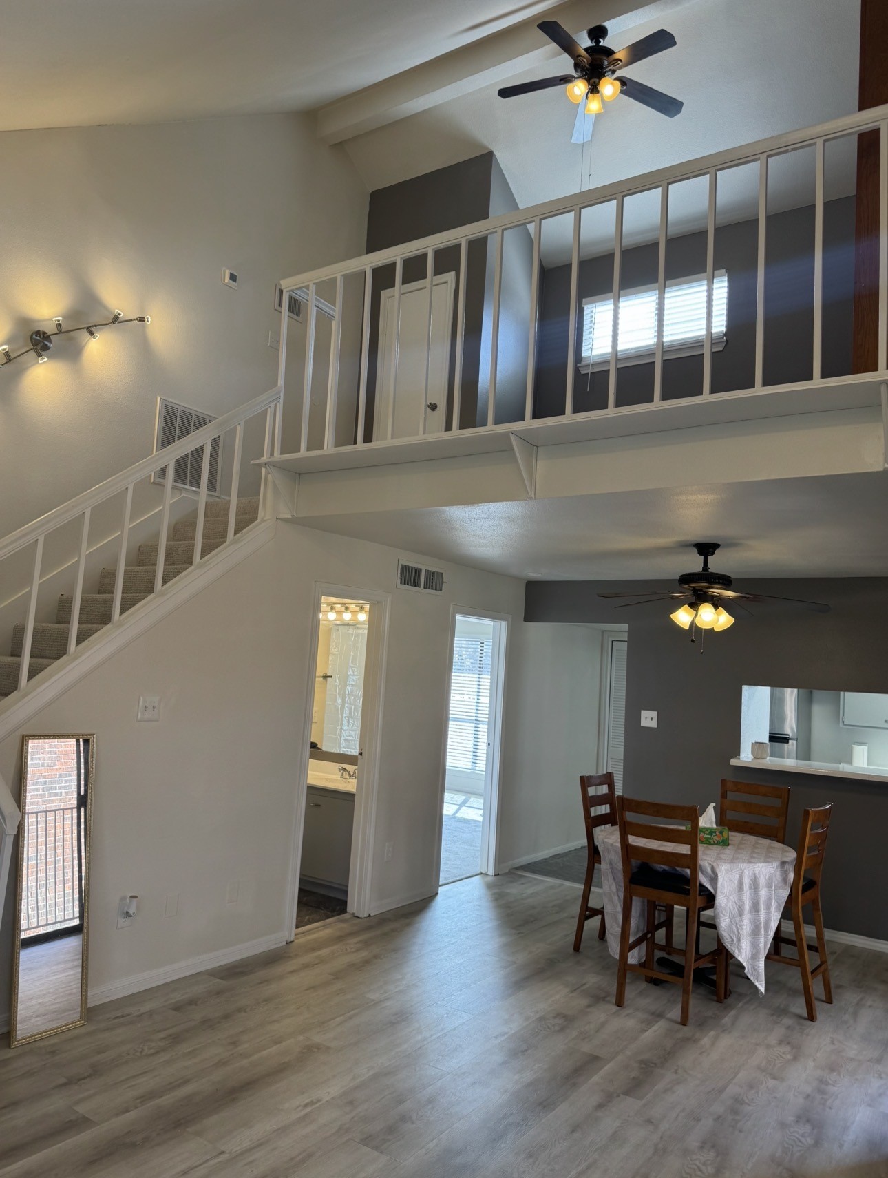 3130 Walnut Bend Lane, Unit 424 Houston, TX 77042 - Photo 5 of 26