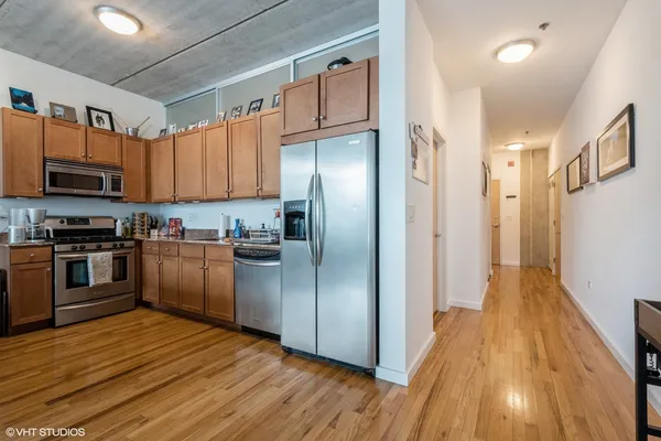 $3,400 | 630 North Franklin Street, Unit 1001, Chicago, IL 60654
