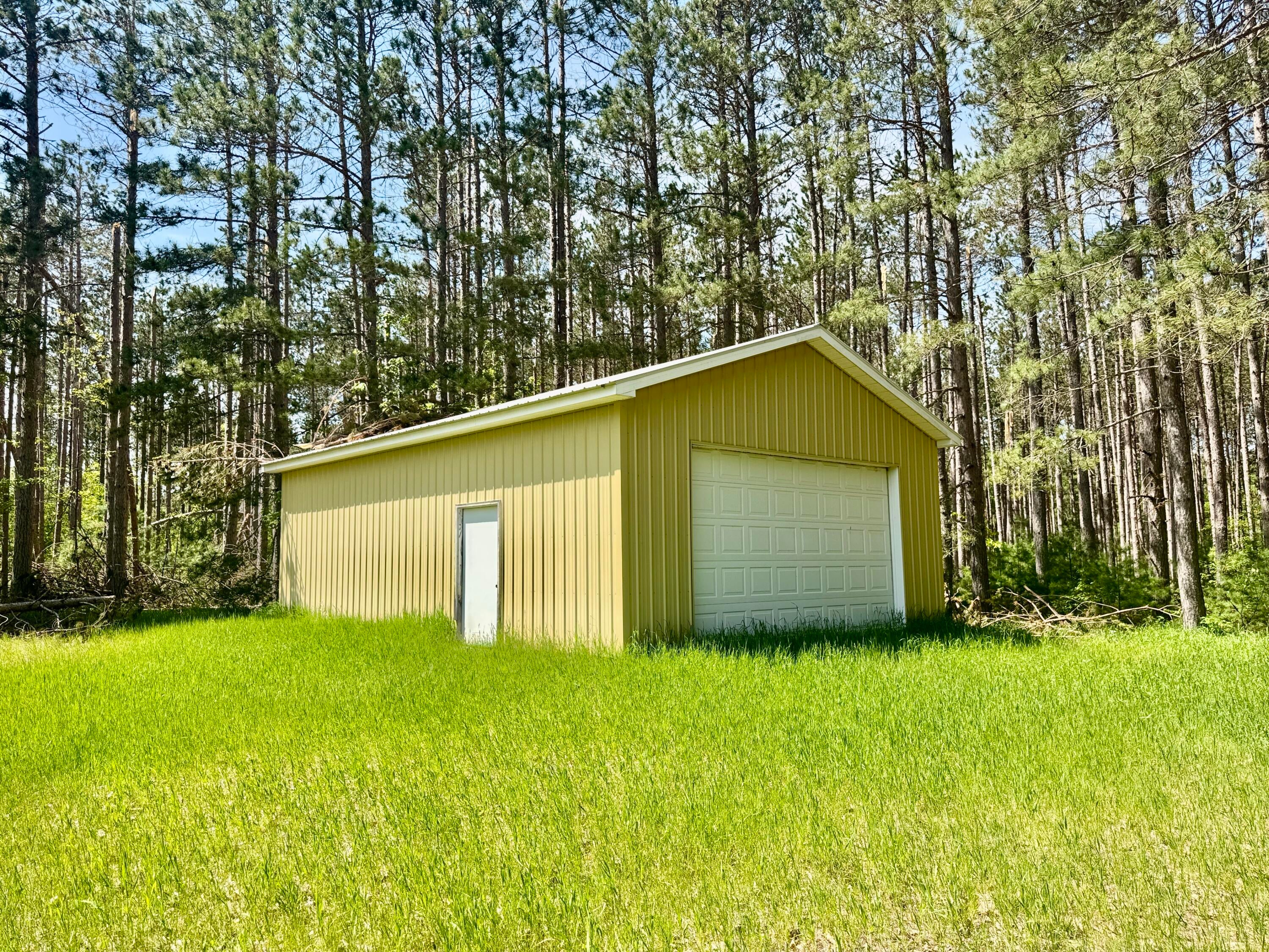 13560 Sturgis Road Atlanta, MI 49709 - Photo 8 of 34 IMG_2583