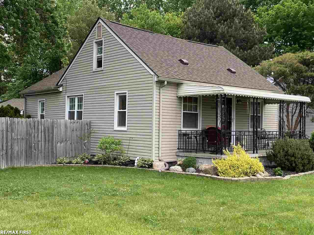 30056 Schoenherr Road Warren, MI 48088 - Photo 2 of 41