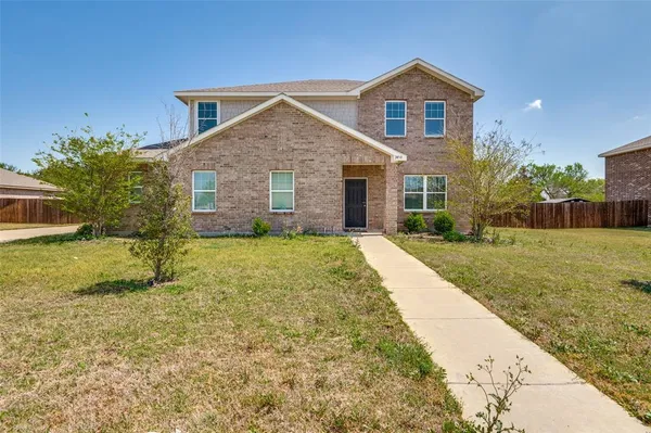 $2,600 | 2430 Sagebrush Drive, Glenn Heights, TX 75154