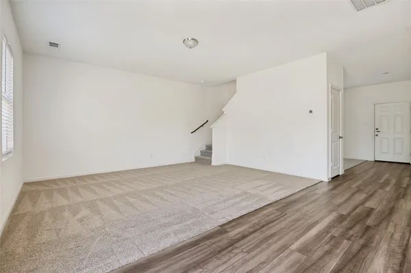 $2,600 | 2430 Sagebrush Drive, Glenn Heights, TX 75154