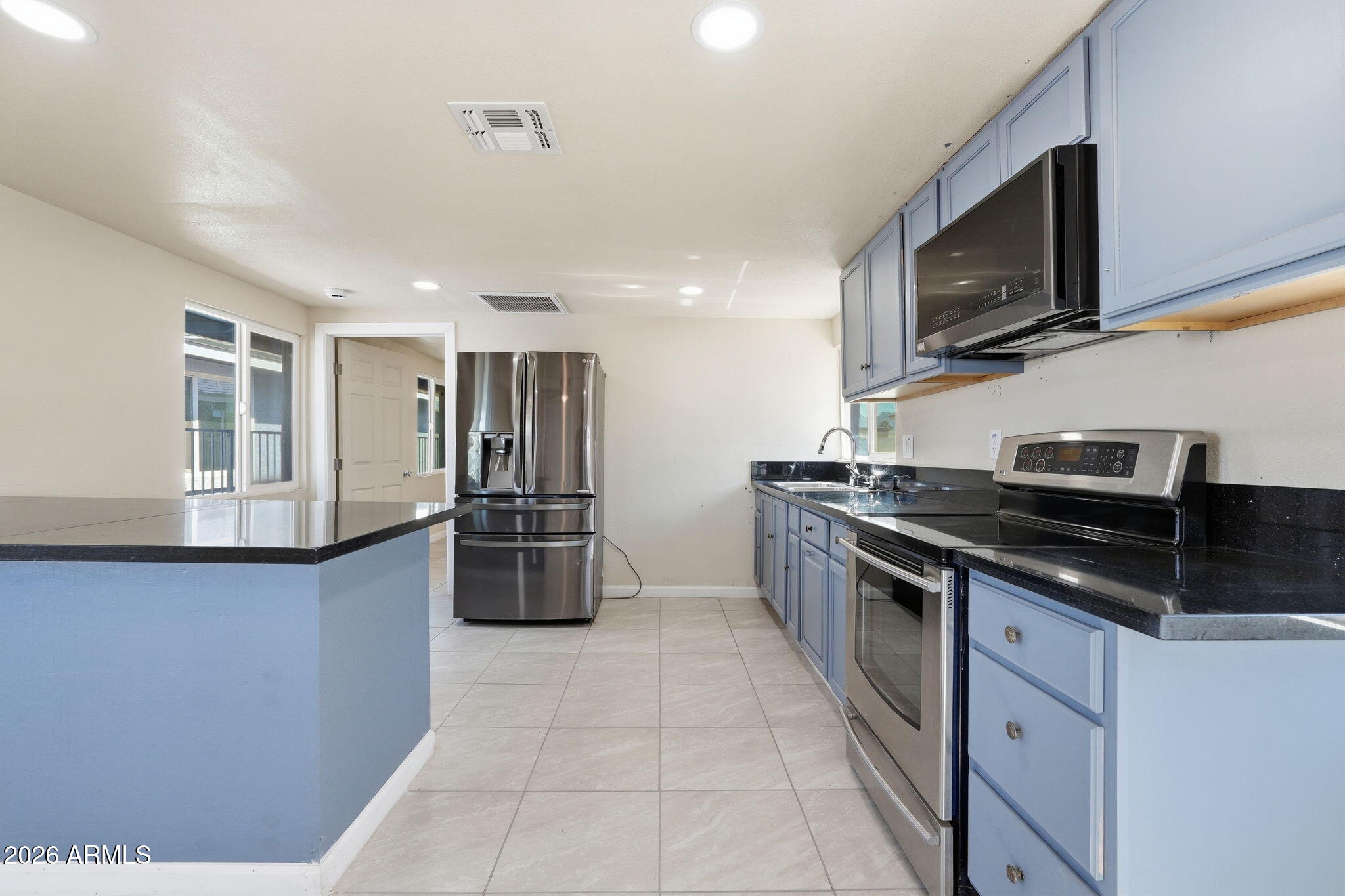 307 North D Street Eloy, AZ 85131 - Photo 5 of 23 Kitchen
