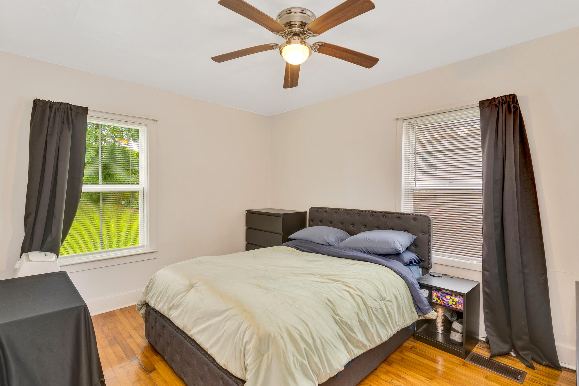 5354 Greenbriar Road Chattanooga, TN 37412 - Photo 14 of 21 5354-Greenbriar-Rd-MLS-Photos-10