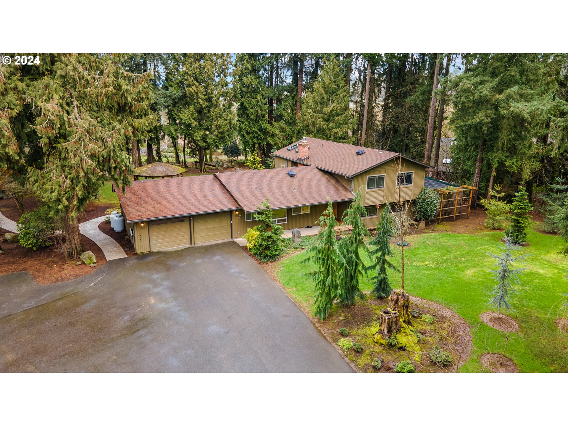 3308 Northwest 203rd Street Ridgefield, WA 98642 - Photo 1 of 41