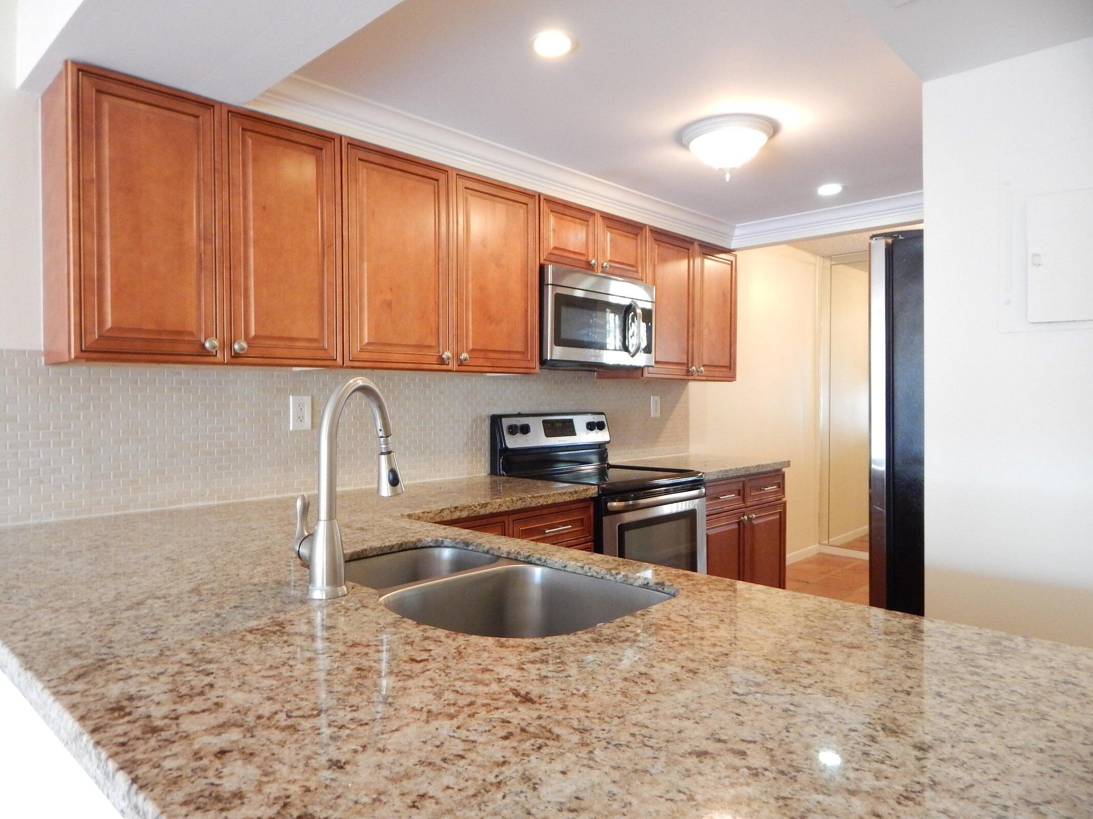 9 Royal Palm Way, Unit 106 Boca Raton, FL 33432 - Photo 2 of 22 20210504155727769705000000-o