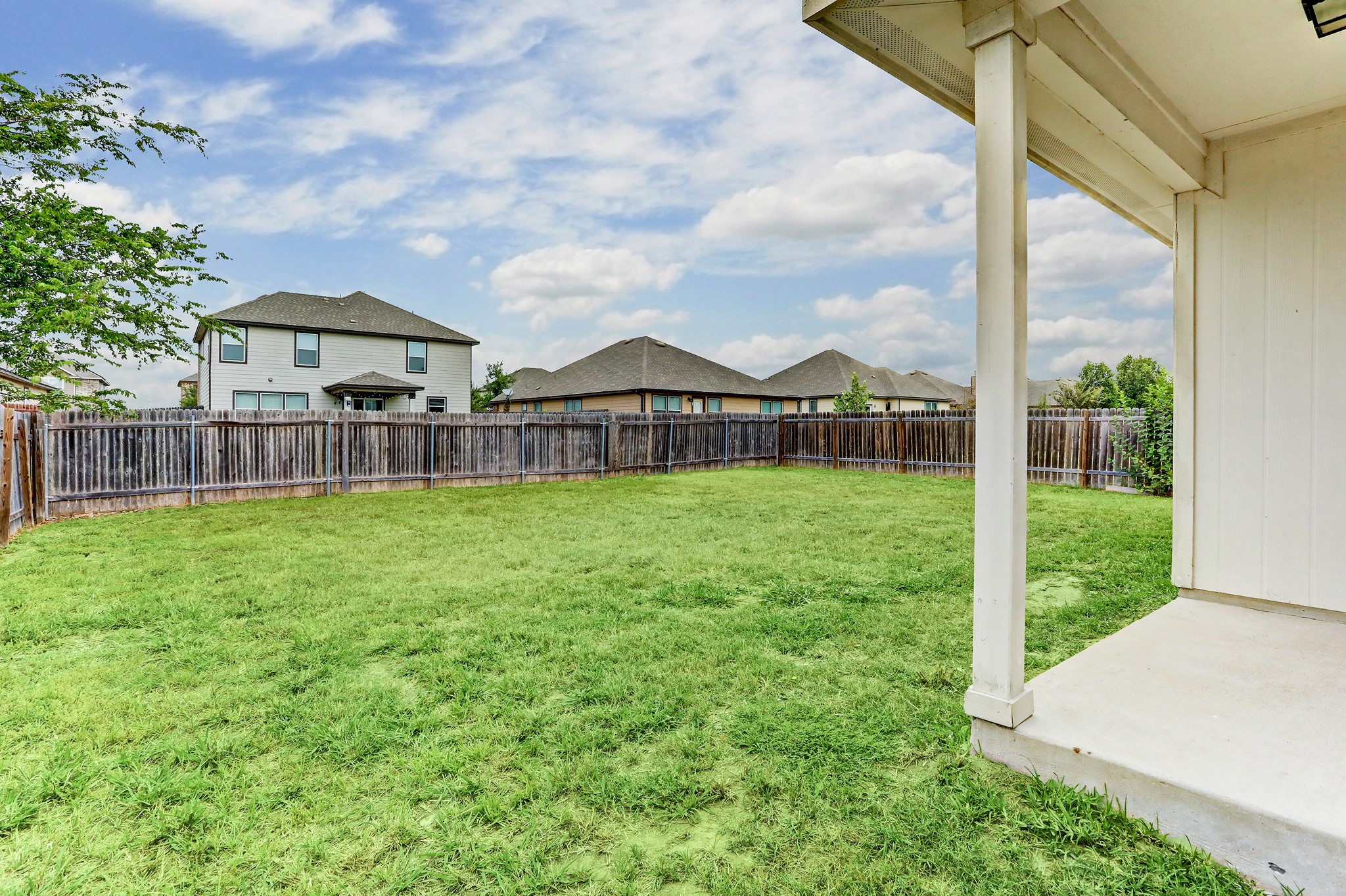 128 Almquist Street Hutto, TX 78634 - Photo 29 of 32
