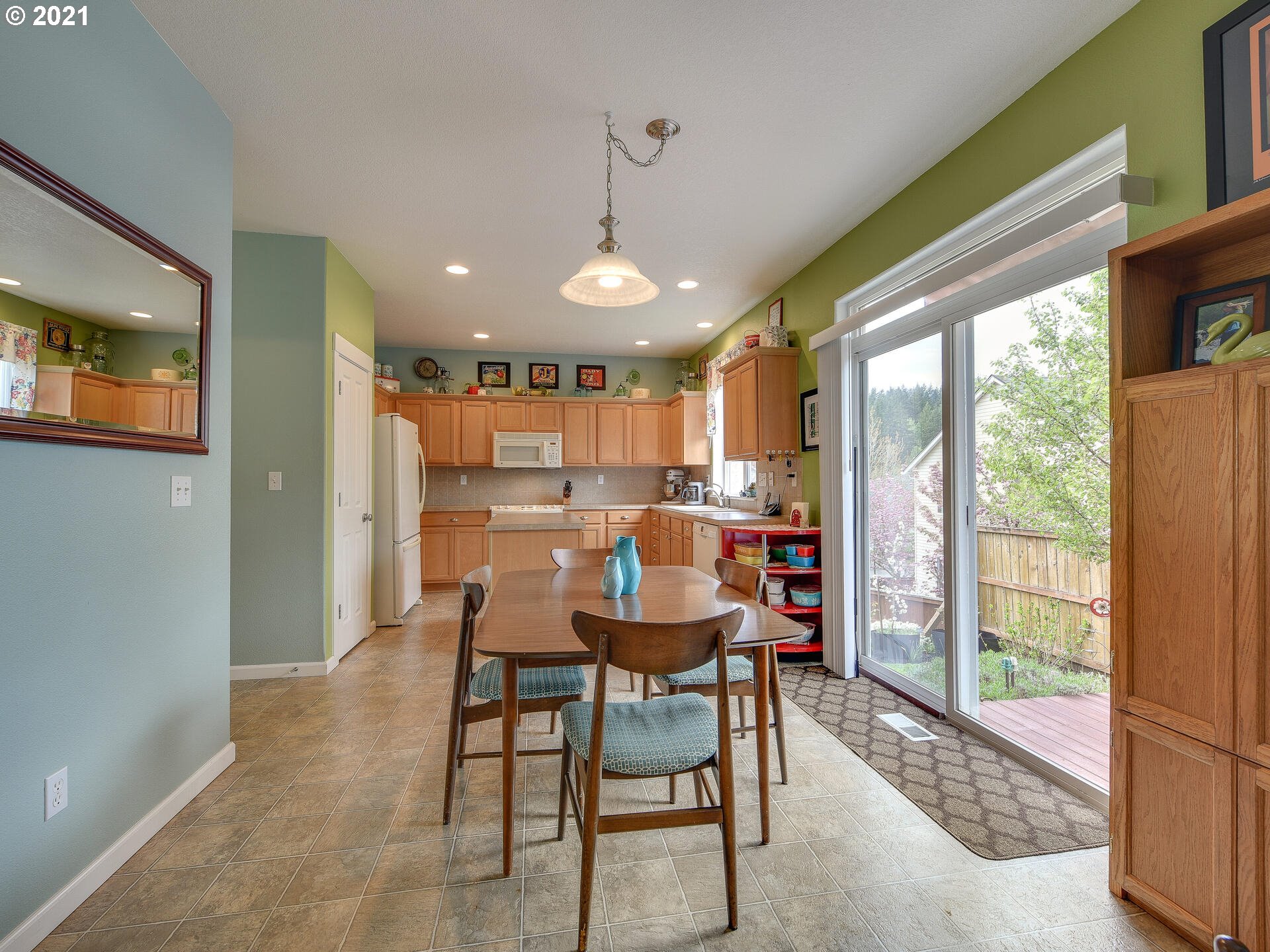 18351 Tupper Road Sandy, OR 97055 - Photo 11 of 32 Gallery Image 11