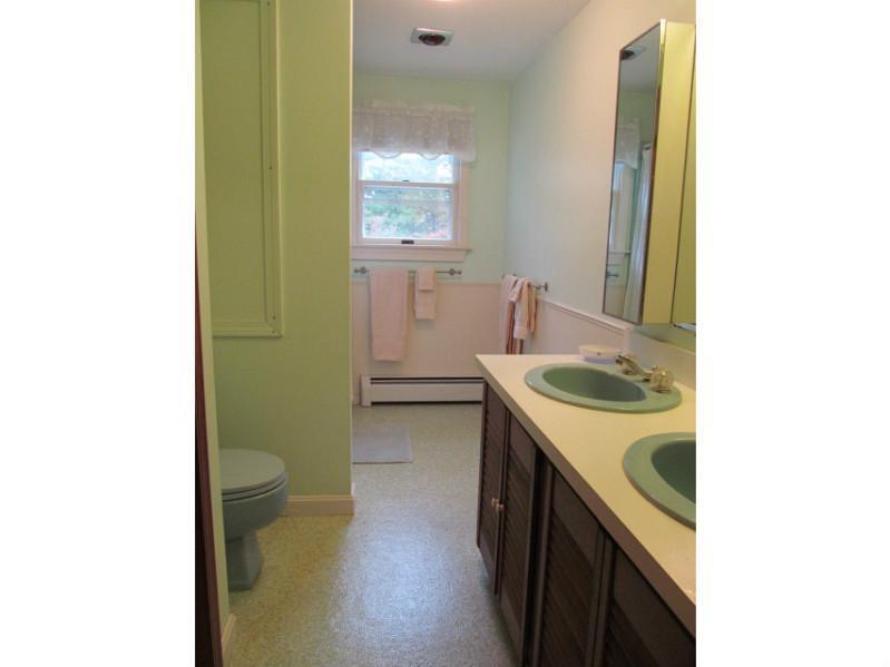 123 Dillingham Road North Berwick, ME 03906 - Photo 26 of 35 Bathroom. Full spacious bath located...