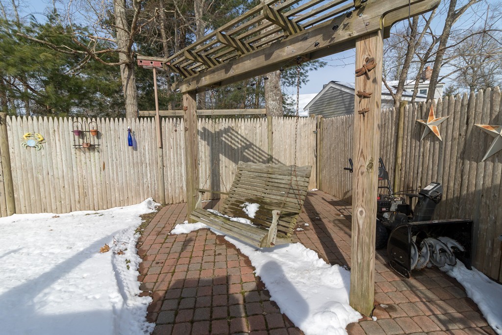 132 Glen Charlie Road Wareham, MA 02538 - Photo 5 of 20 Gallery Image 5