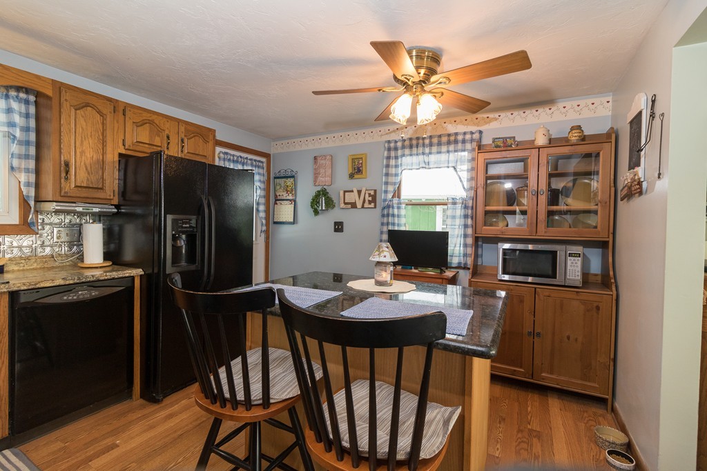 132 Glen Charlie Road Wareham, MA 02538 - Photo 8 of 20 Gallery Image 8