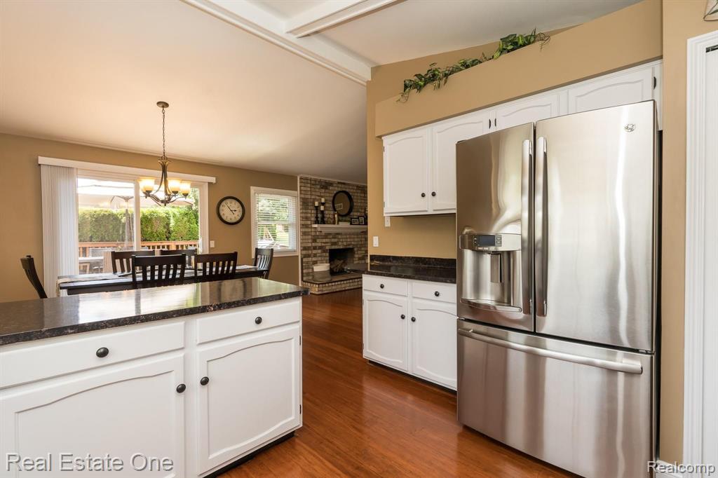 2090 Cumberland Road Rochester, MI 48307 - Photo 18 of 32